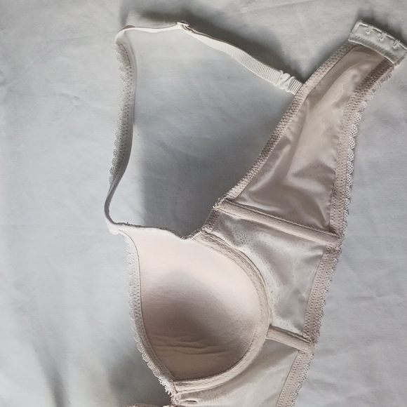 VICTORIA SECRET BODY BY VICTORIA LINED DEMI BRA 34B - Picture 8 of 12
